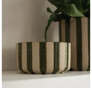 Dekoobjekt Schale Line - stripe grün by DBKD – product photo 4 of 5