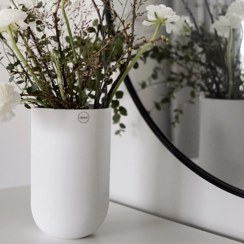 Drop vaas by DBKD in White – product photo