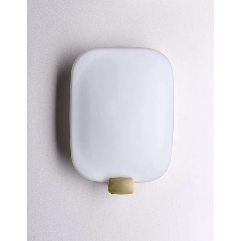 Light Me Tender M Wandlamp Vertical Brass - DCW - Gang / Hal - Glas by DCW éditions – product photo