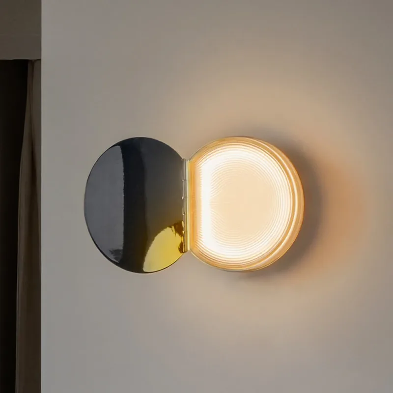 Poudrier LED-Wandleuchte, Glas/Stahl, 2400 K - DCW de DCW éditions – photo du produit