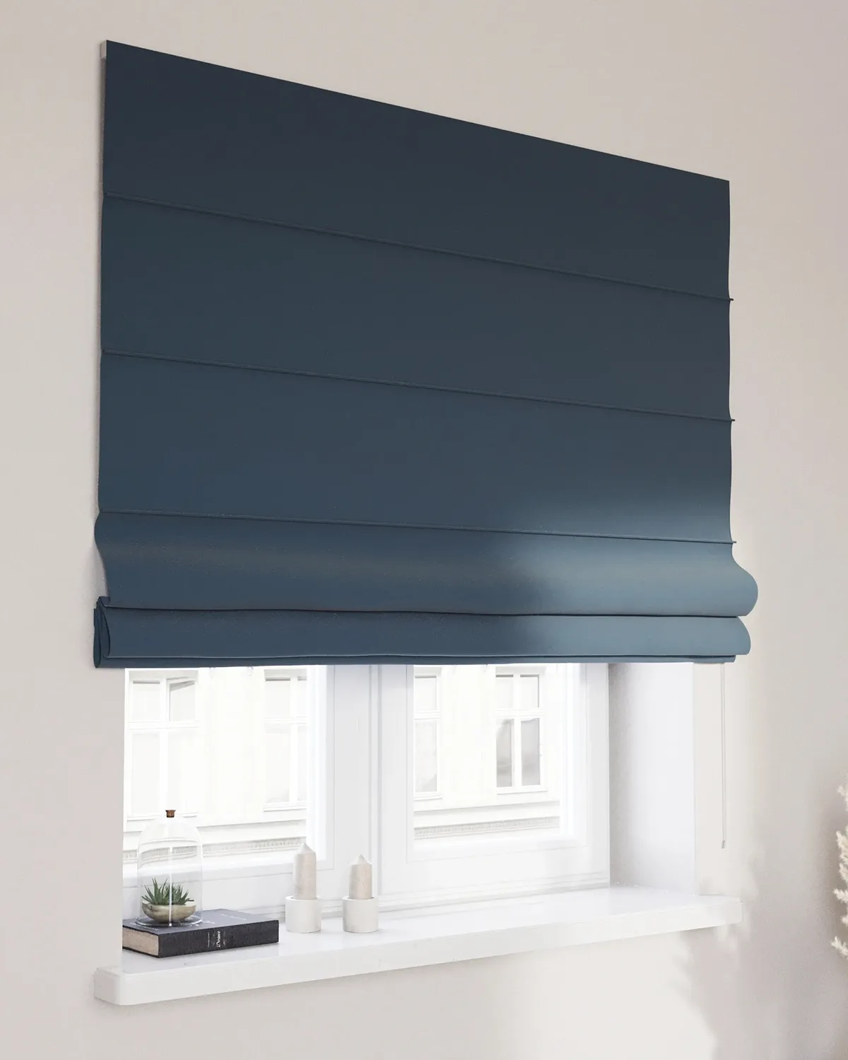 Raffrollo Capri Farbe blau Stoff glänzend, samt de Dekoria – photo du produit