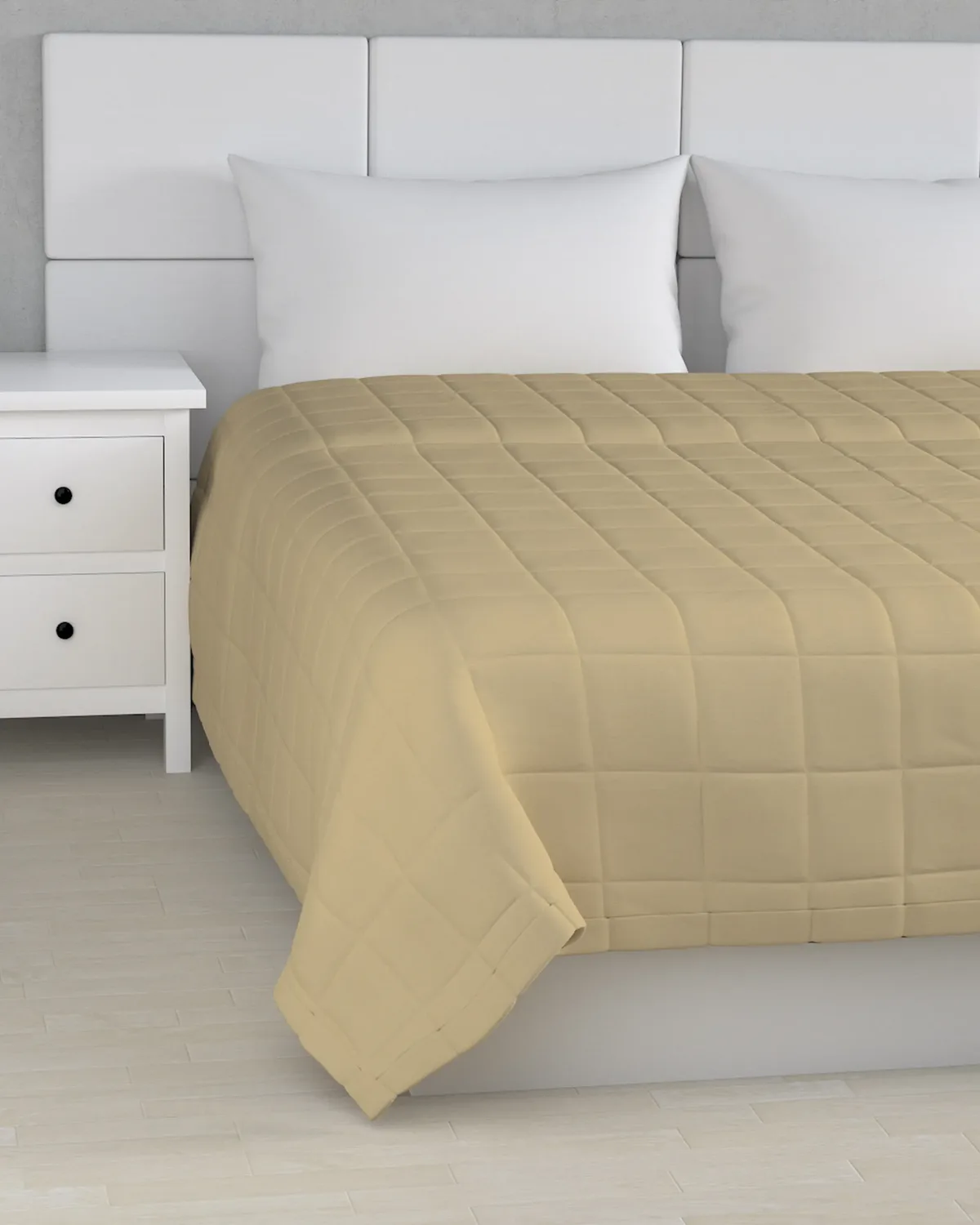 Tagesdecke mit Karosteppung Farbe beige van Dekoria – productfoto