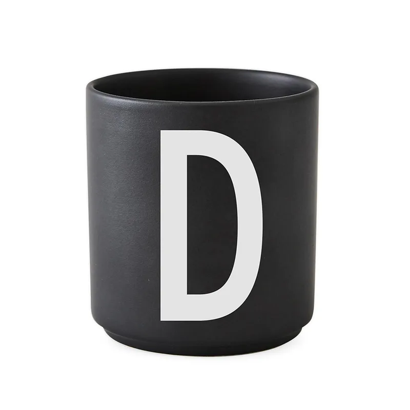 Design Letters Becher schwarz D by Design Letters – product photo
