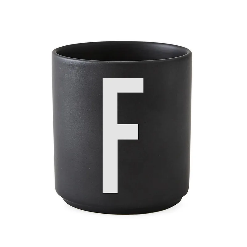 Design Letters Becher schwarz F de Design Letters – photo du produit