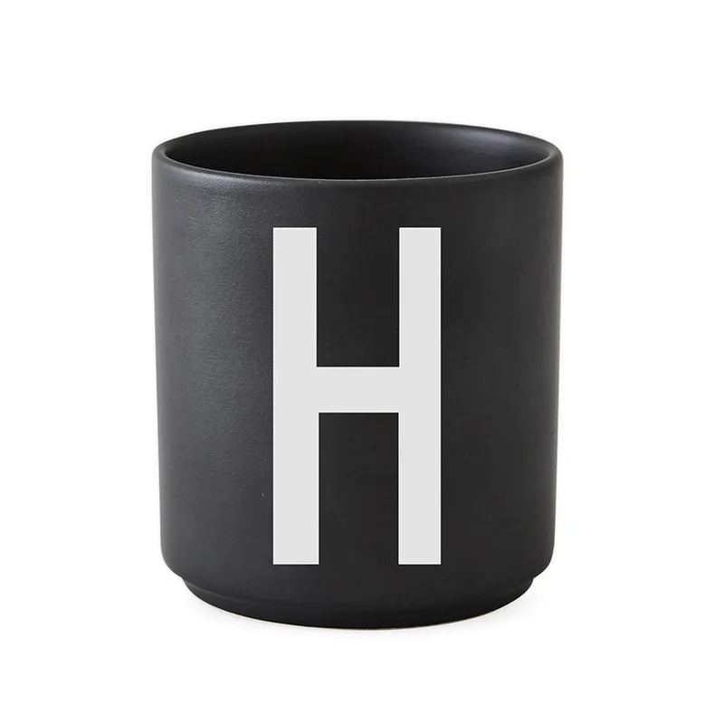 Design Letters Becher schwarz H de Design Letters – photo du produit