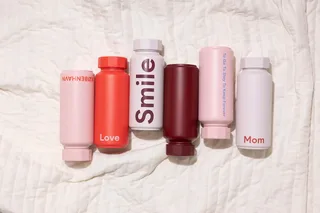 Thermoflasche van Design Letters in Roze – productfoto 2 van 2