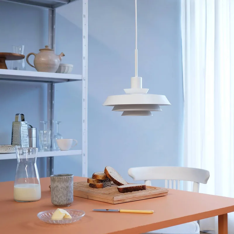 DL30 hanglamp Ø 30 cm van Dyberg Larsen in Wit – productfoto