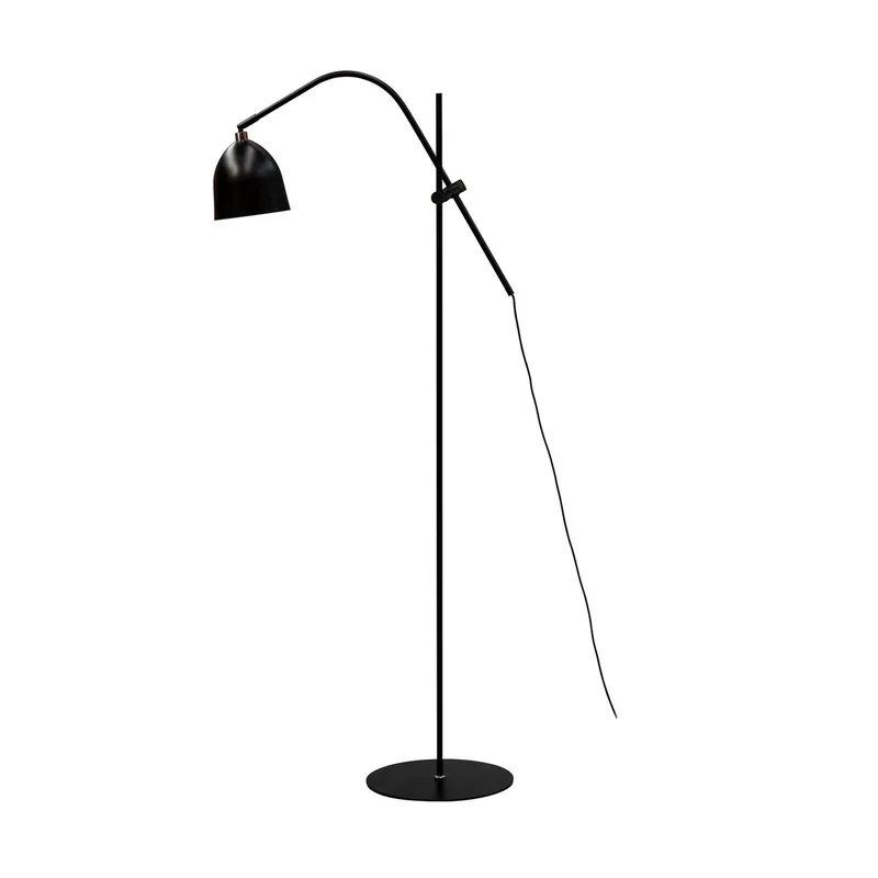 Easton vloerlamp van Dyberg Larsen in Zwart – productfoto