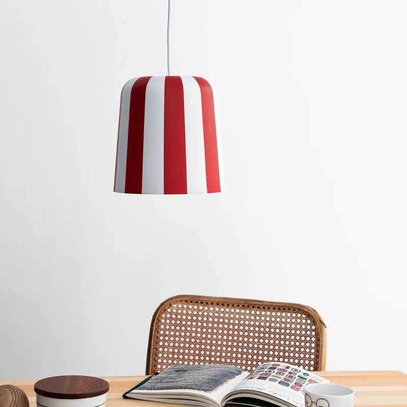 hanglamp Gry, donkerrood/wit, Ø 20 cm van Dyberg Larsen in Donkerrood, wit – productfoto