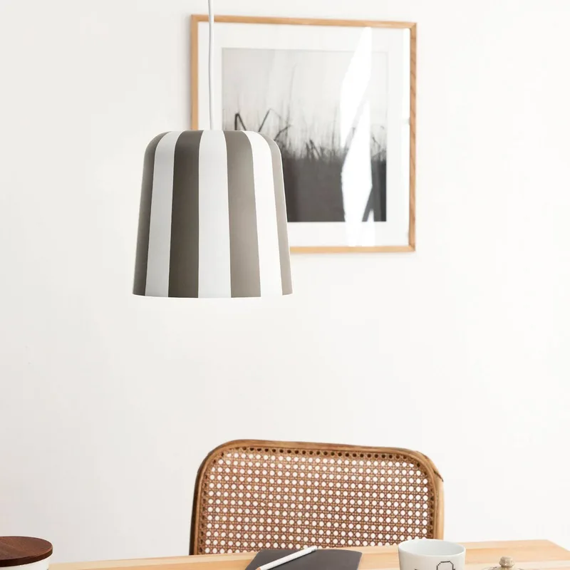 hanglamp Gry, grijs/wit, Ø 20 cm, metaal van Dyberg Larsen in Grijs, wit – productfoto