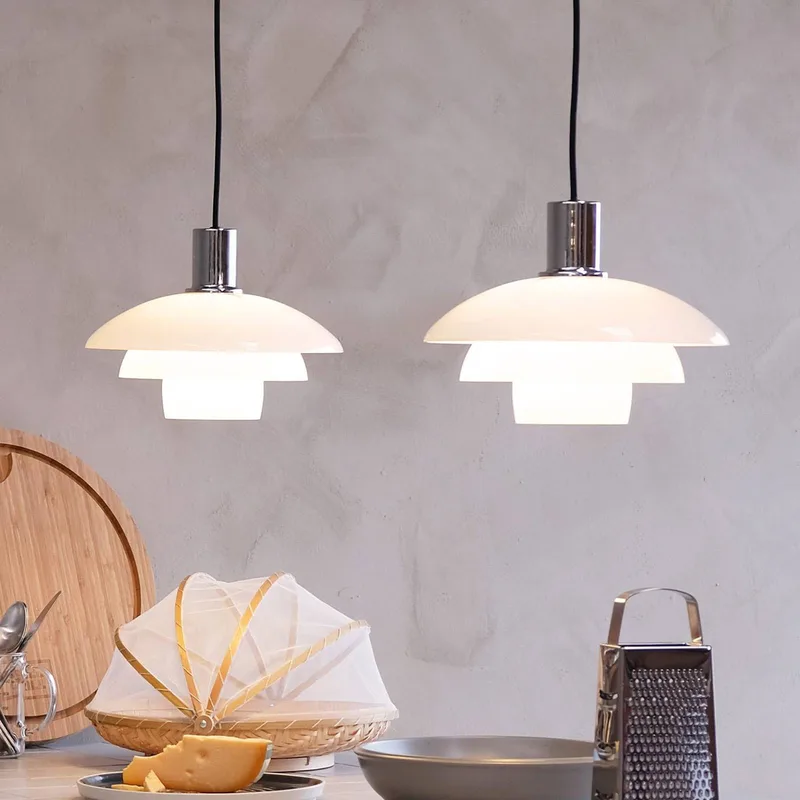 hanglamp Morph, Ø 28 cm, glas van Dyberg Larsen in Opaal – productfoto