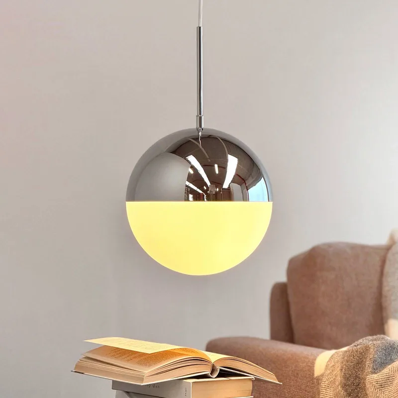 hanglamp Nova D25, opaal/chroom, metaal van Dyberg Larsen in Opaal, chroom – productfoto