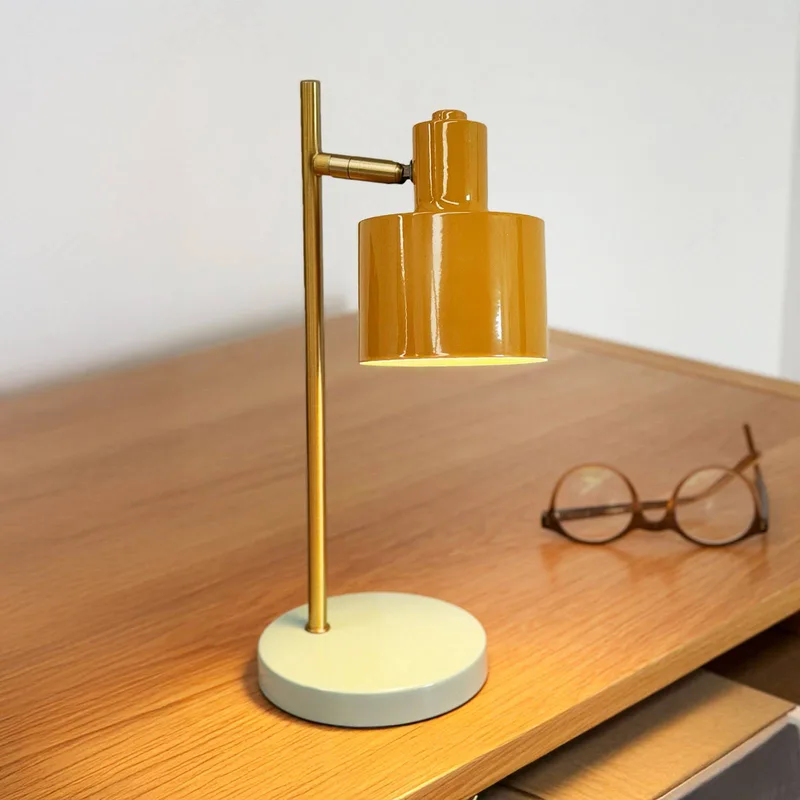 LED-batterijtafellamp Ocean Mini, curry/turkoois by Dyberg Larsen in Curry, messing, turkoois – product photo