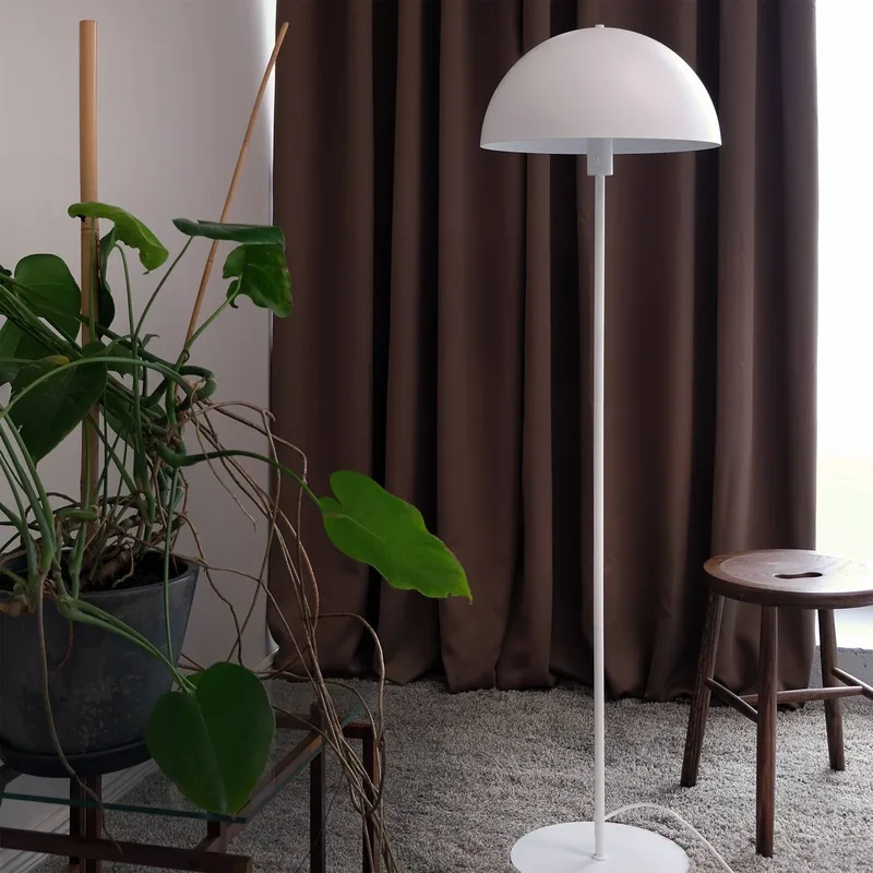 Stockholm vloerlamp van Dyberg Larsen in Wit – productfoto