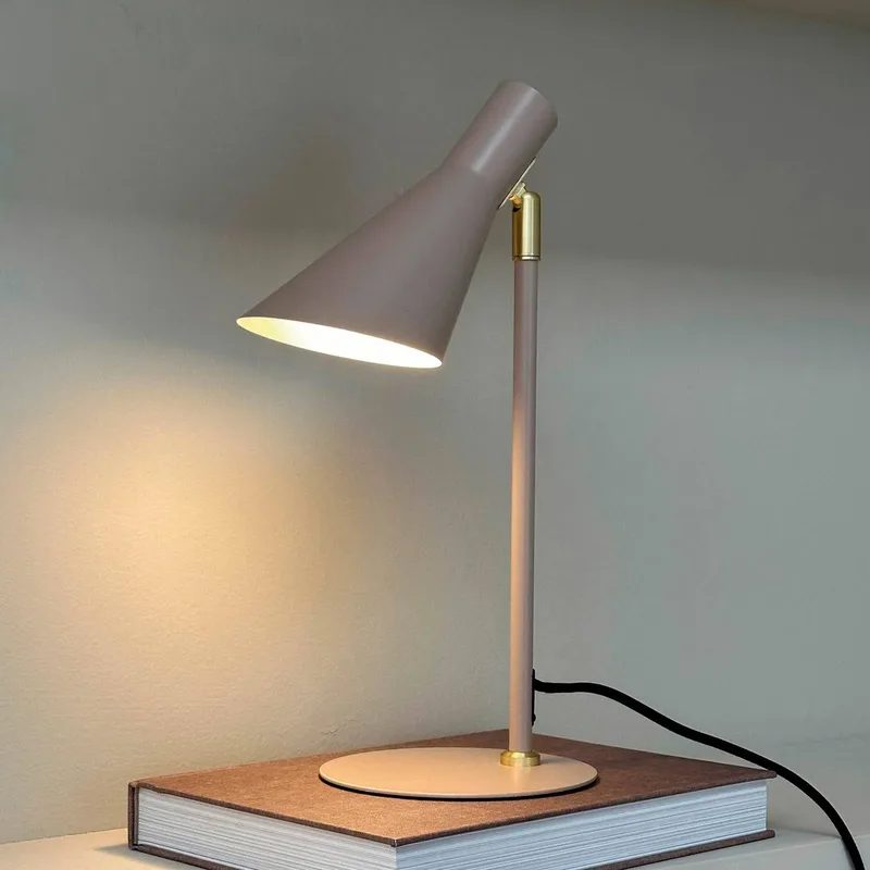 tafellamp DL12, beige, hoogte 39,5 cm, metaal by Dyberg Larsen in Beige, messing – product photo