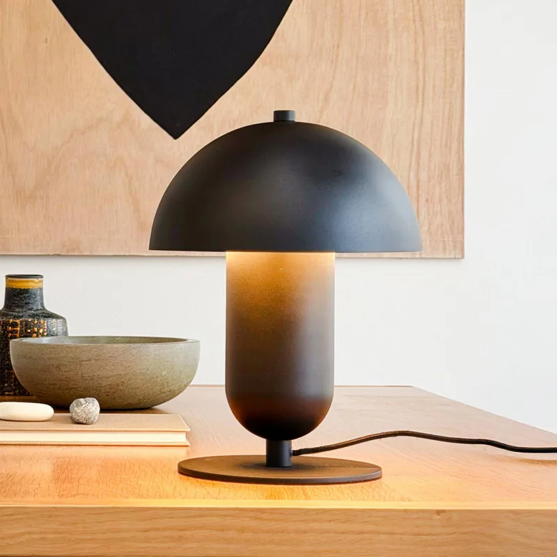 tafellamp Movie, metaal, E27 van Dyberg Larsen in Zwart – productfoto