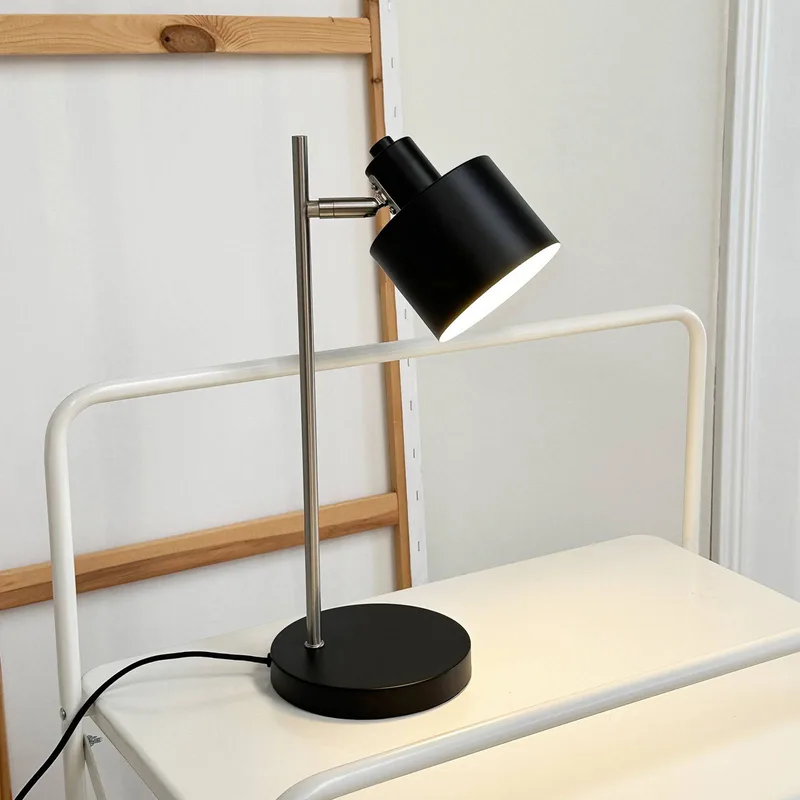 tafellamp Ocean, zwart/staal, hoogte 43 cm van Dyberg Larsen in Zwart, staal – productfoto
