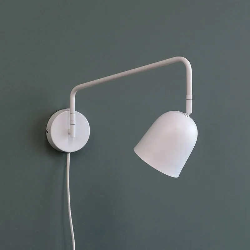 wandlamp Manchester, uitsteek 45 cm van Dyberg Larsen in Wit – productfoto