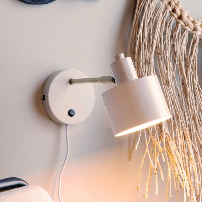 wandlamp Ocean, beige, uitval 30 cm van Dyberg Larsen in Beige, messing – productfoto
