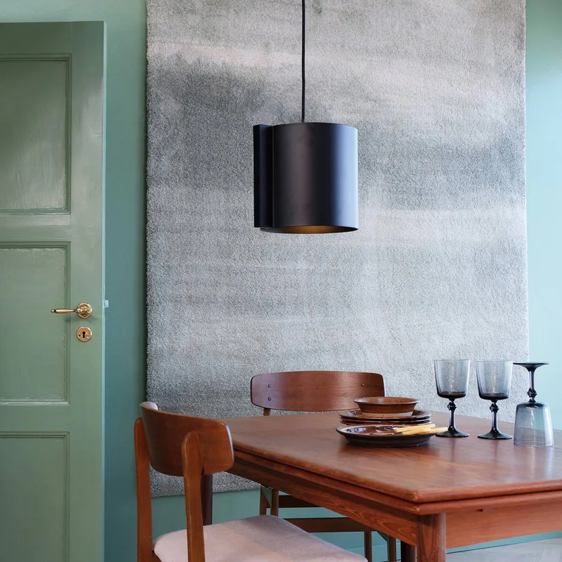 Wum hanglamp Ø 23 cm van Dyberg Larsen in Zwart mat – productfoto