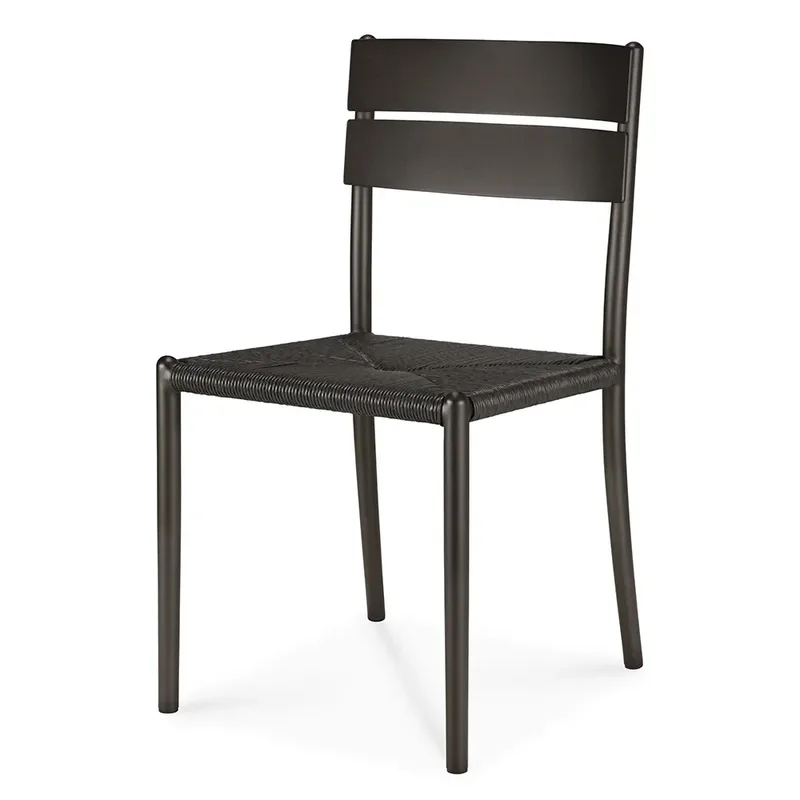 Elin Outdoor-Stuhl dunkelbraun von Ethnicraft – Produktfoto