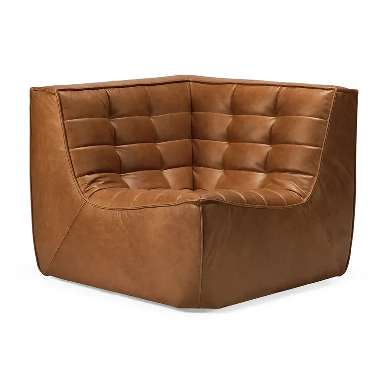 N701 Ecke Leder von Ethnicraft – Produktfoto
