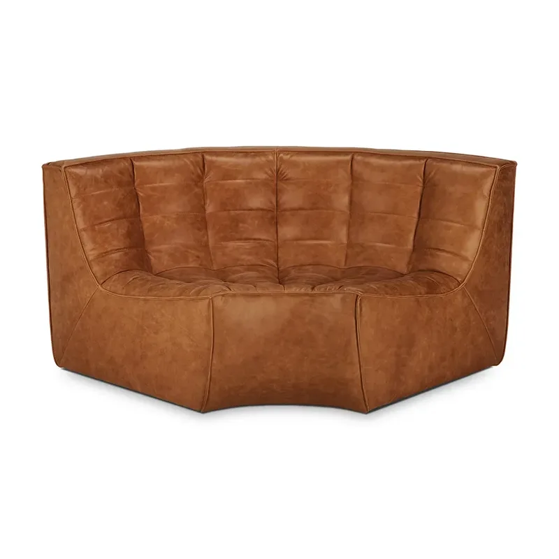 N701 Runde Ecke Old Saddle Leder von Ethnicraft – Produktfoto