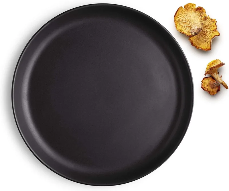 Nordic Kitchen Bord Ø 21 cm - Aardewerk by Eva Solo in Zwart – product photo