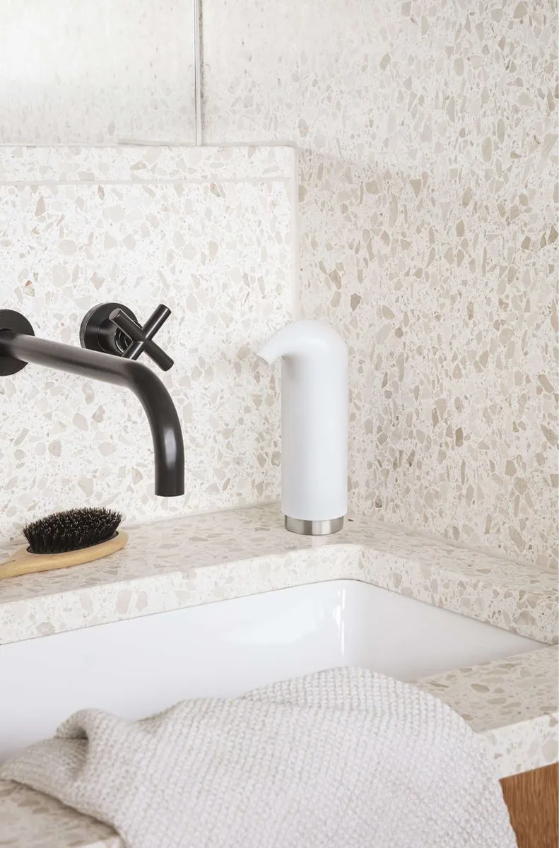 Zeepdispenser 0,2 liter - Kunststof - Rubber - Roestvast Staal fra Eva Solo i Wit – produktbillede