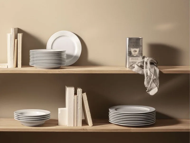 Legio Nova Bord Diep Ø 22 cm - Beige - Porselein by Eva Trio in Wit – product photo