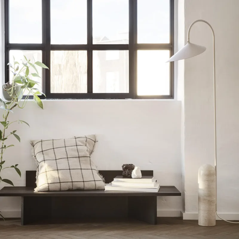 Arum vloerlamp, beige, metaal/marmer 136 cm by Ferm Living – product photo