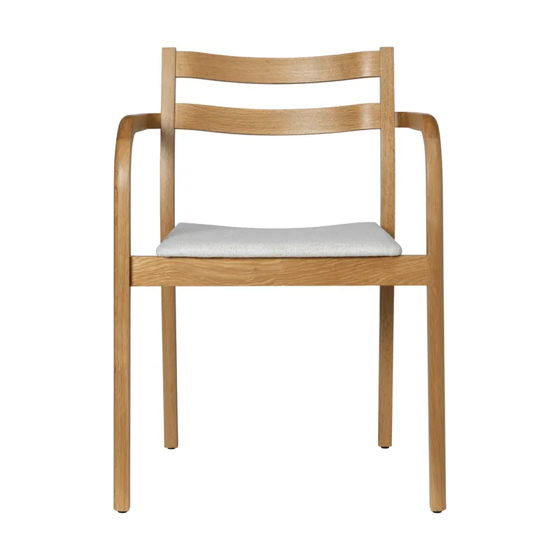 Boda Armlehnstuhl Gepolsterte Sitzfläche, natural oak-off-white von Ferm Living – Produktfoto