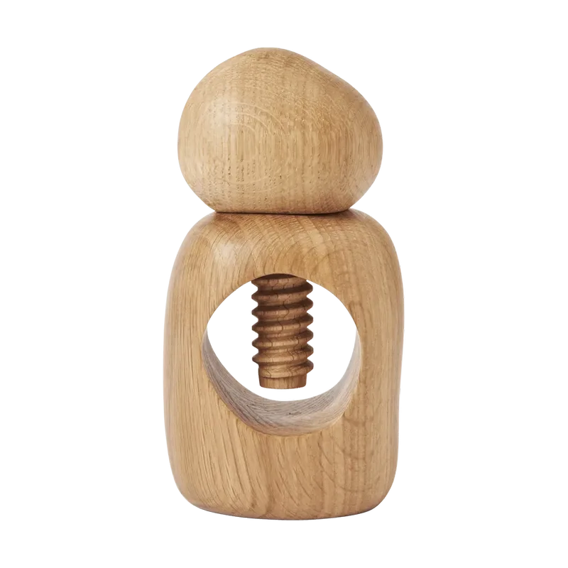 Cairn Nussknacker Oak van Ferm Living – productfoto