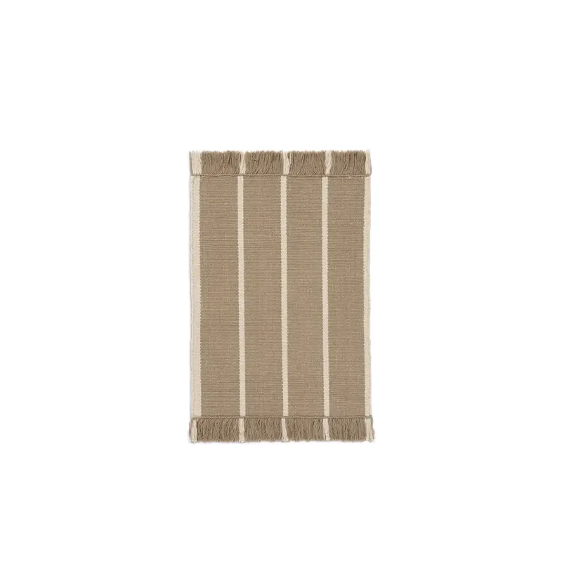 Calm Kelim Teppich 50x70 cm - Dark Sand/Off-white von Ferm Living – Produktfoto