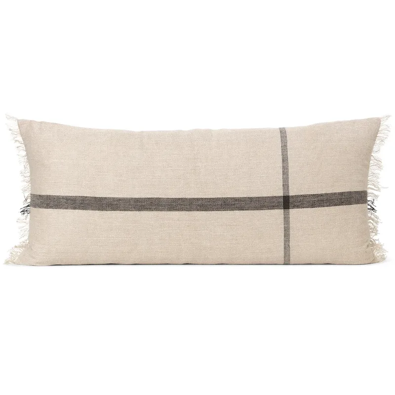 Calm Kissen camel-black 38 x 88cm de Ferm Living – photo du produit