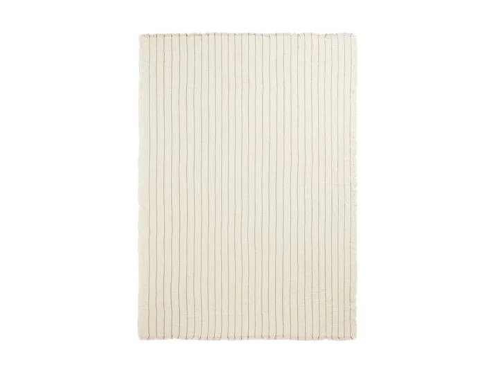 Aires Tagesdecke 160x240 cm Undyed von Ferm Living – Produktfoto