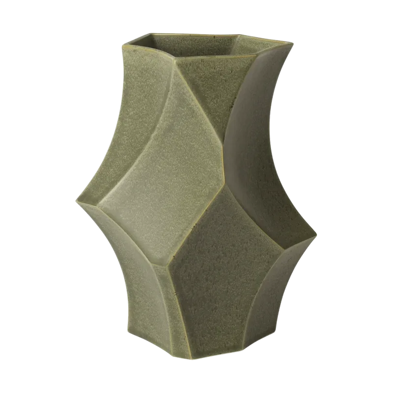 Cueva Vase 26 cm Dark sage fra Ferm Living – produktbillede