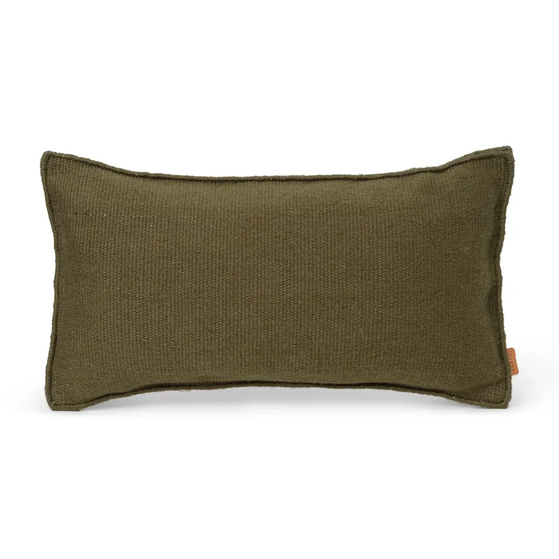 Desert Kissen 28 x 53cm Olive fra Ferm Living – produktbillede