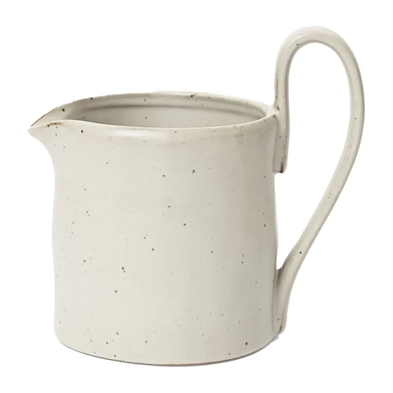 Flow Milchkanne 30 cl Off-white speckle fra Ferm Living – produktbillede