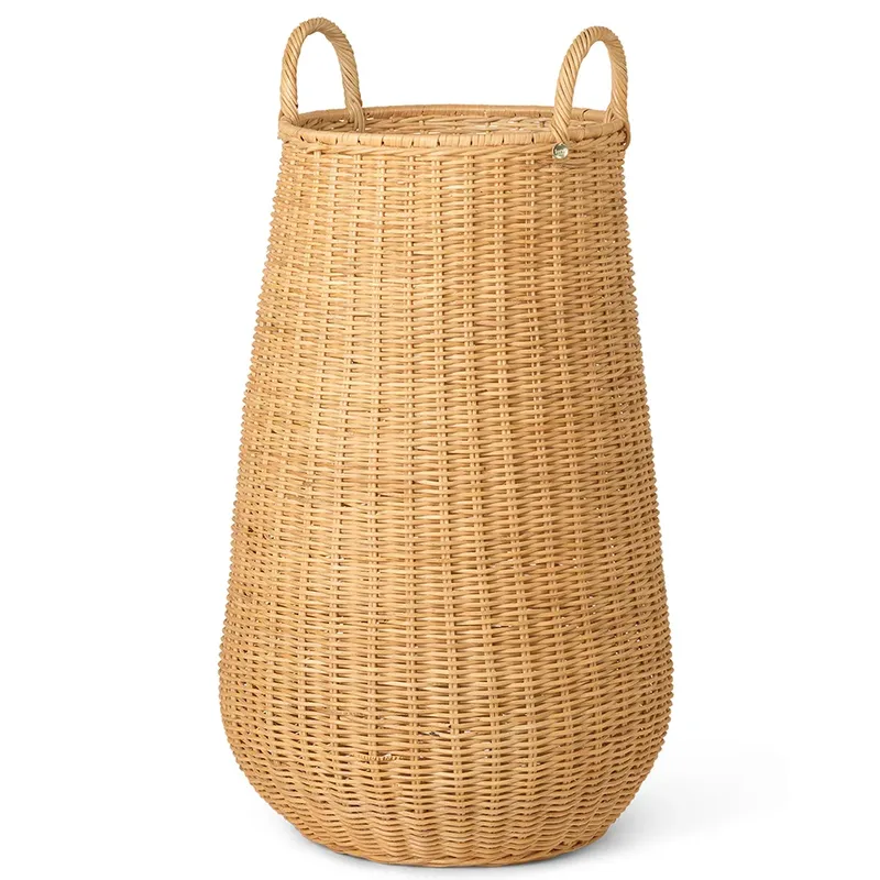 Geflochtener Wäschekorb fra Ferm Living – produktbillede