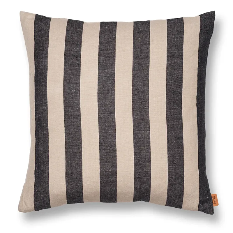 Grand Kissen - Sand/Black von Ferm Living – Produktfoto