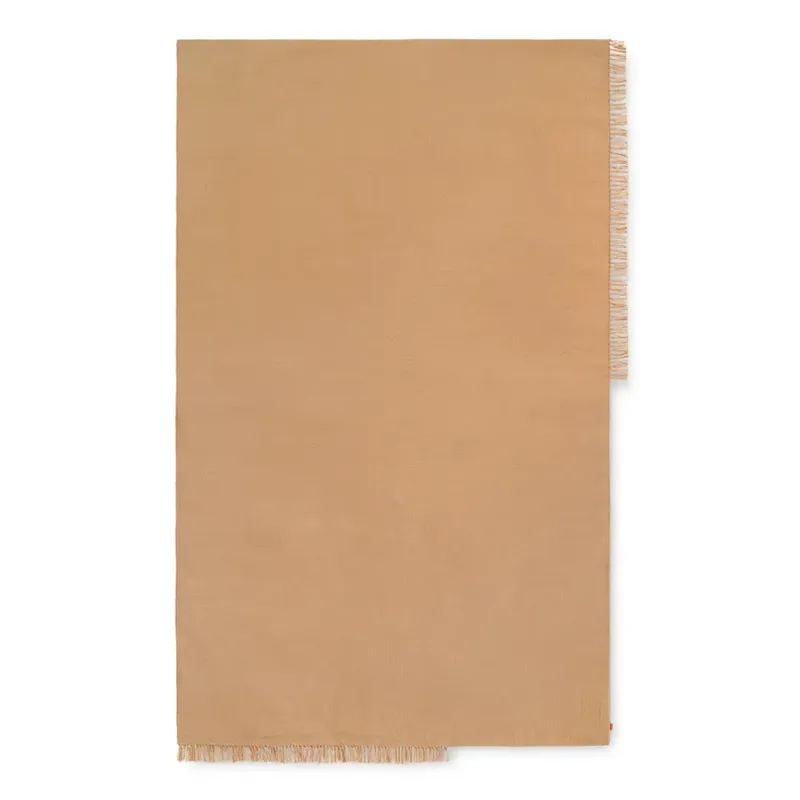 Hem Teppich 250x160 cm Sand von Ferm Living – Produktfoto