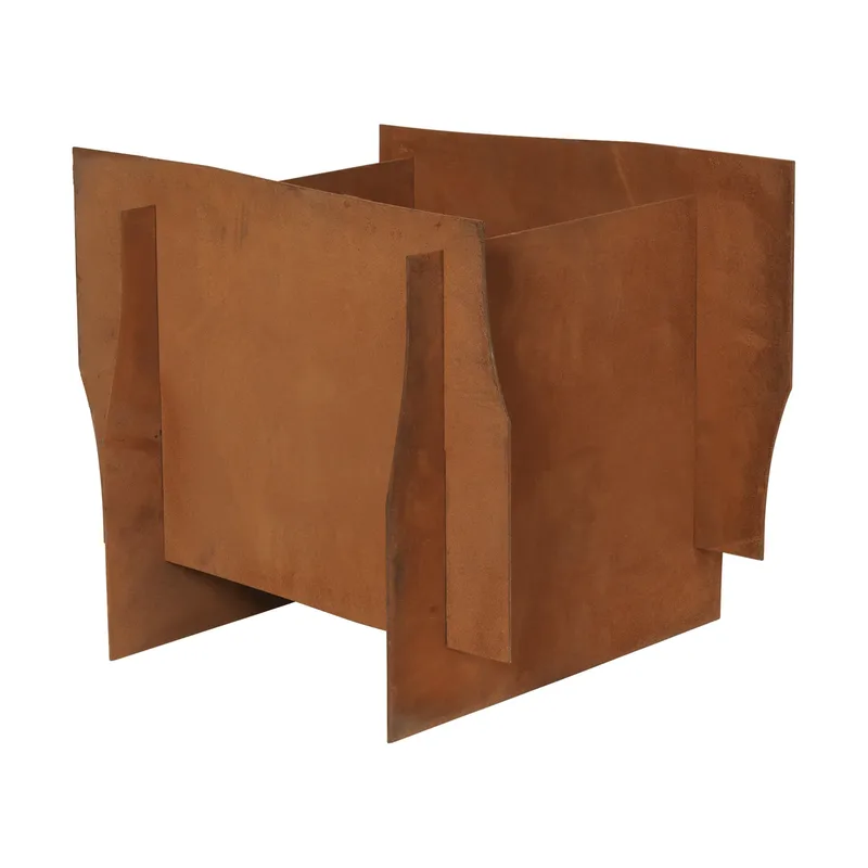 Lapel planter Blumenkasten Rust, 33x35x38 cm by Ferm Living – product photo