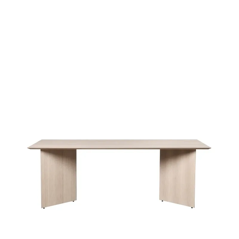 Mingle Esstisch Oak natural veneer, 210cm, Winkelbeine Eiche von Ferm Living – Produktfoto