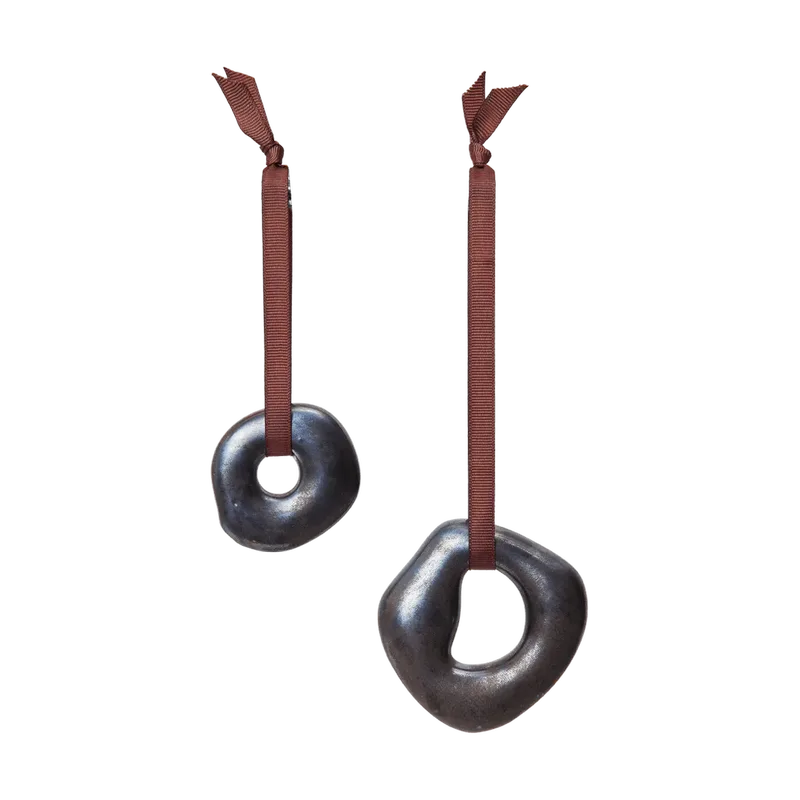 Orrith Dekorationsanhänger 2-teilig Rustic Bronze by Ferm Living – product photo