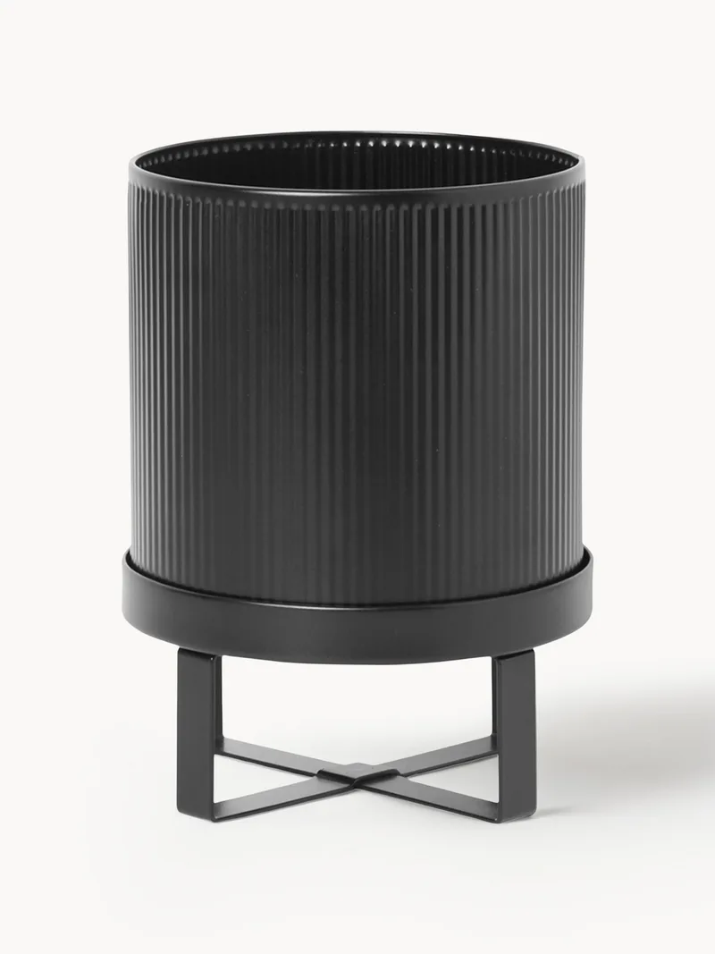 Übertopf Bau mit geriffelter Oberfläche, H 24 cm von Ferm Living – Produktfoto