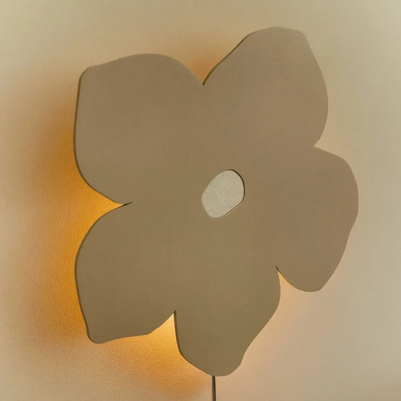 Dimbar LED-Vägglampa för Barn Poesie från Ferm Living – produktbild