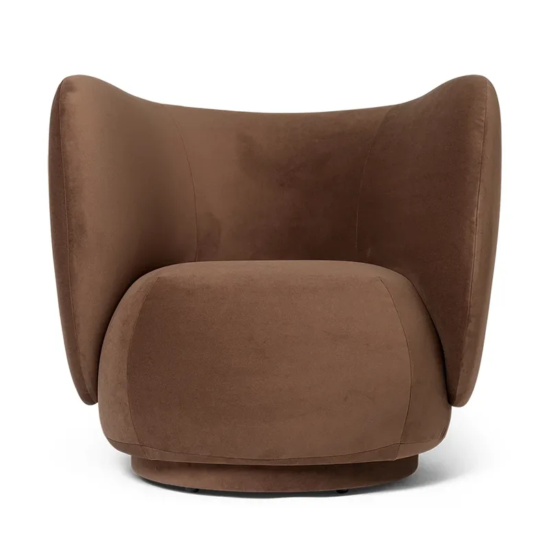 Rico Lounge sessel Rich Velvet - Soft brown von Ferm Living – Produktfoto
