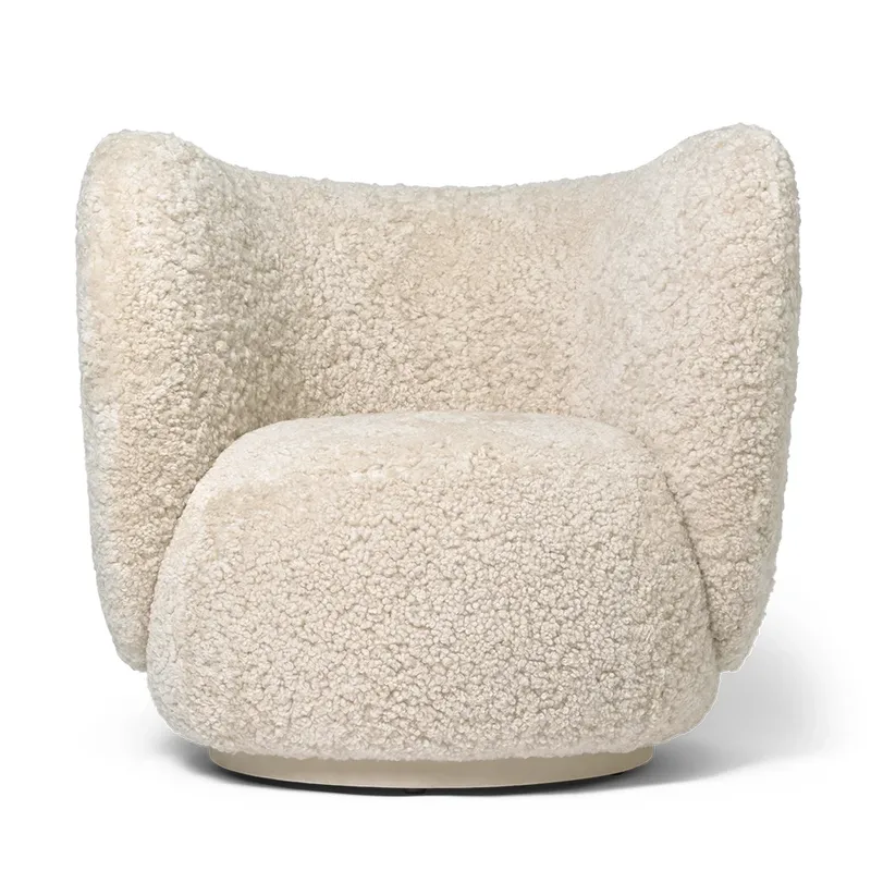 Rico Lounge sessel Sheepskin - Moonlight von Ferm Living – Produktfoto
