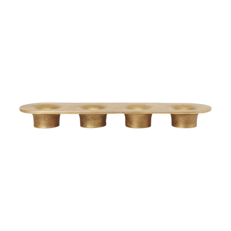 Soothe 4 Kerzenhalter 8x29 cm Messing-Finish von Ferm Living – Produktfoto